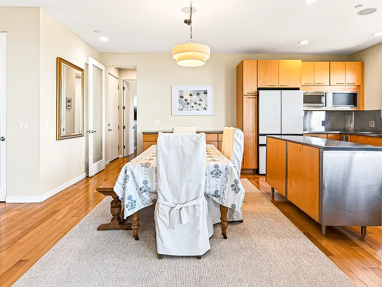 4302 Ocean View Dr — Photo 22