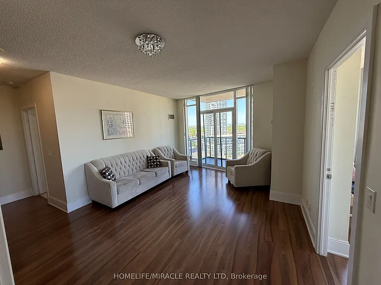 330 Burnhamthorpe Rd W #1704 — Photo 3