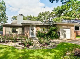 249 Barberry Rd, Highland Park, IL 60035