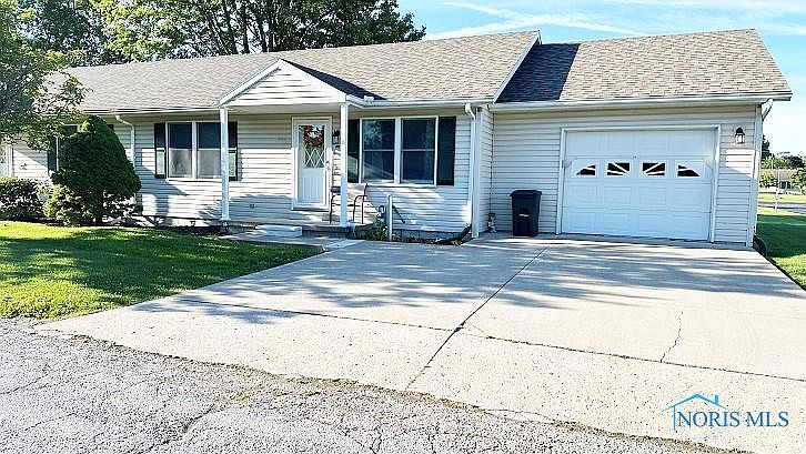 1st image of 705 Hart Ave