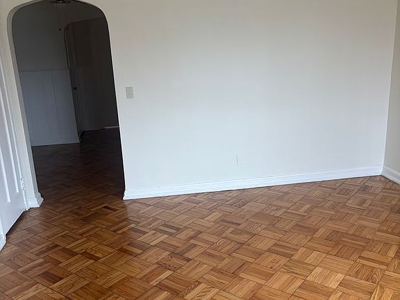 2nd image of 1820 Losantiville Ave