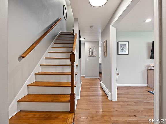 5th image of 47 Old Stratfield Road