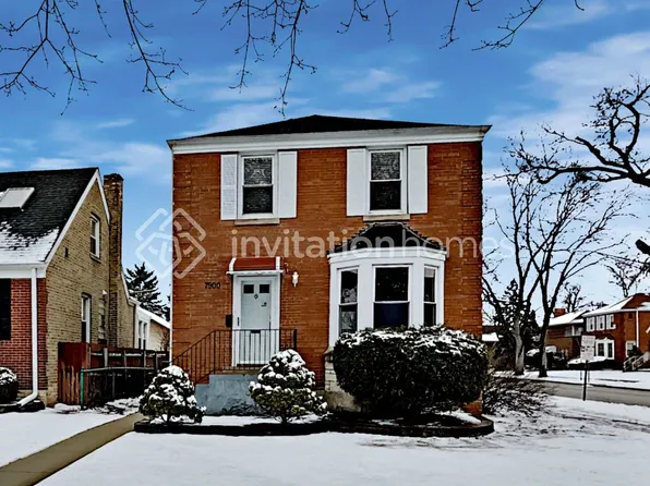 7900 W Metropole St, Elmwood Park, IL 60707