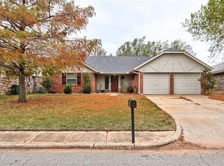 913 Mars Cir, Edmond, OK 73003