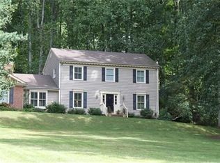 565 Lenora Rd, Charlottesville, VA 22902