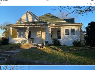 923 Washington Ave, Etowah, TN 37331