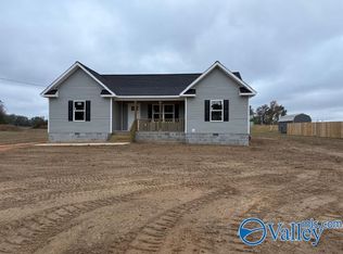 70 McCurdy Ave, Henagar, AL 35978