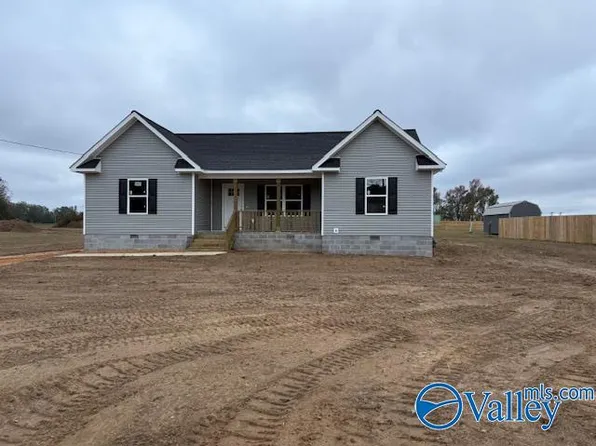 70 McCurdy Ave, Henagar, AL 35978