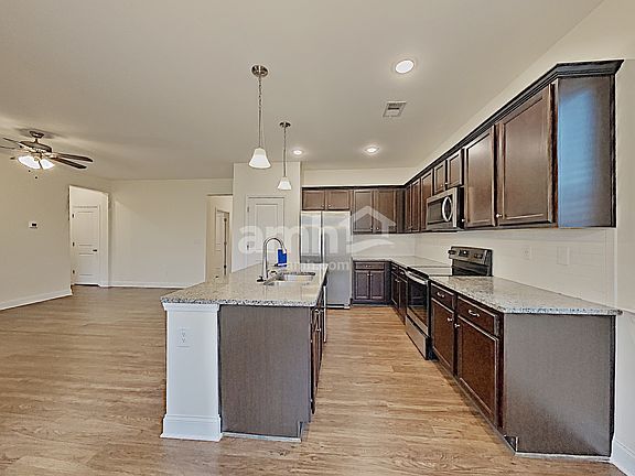 4th image of 2482 Napa Valley Dr