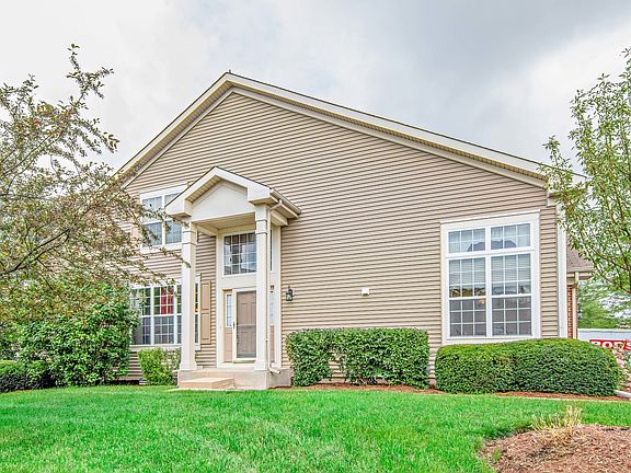 2nd image of 141 Fountain Grass Cir