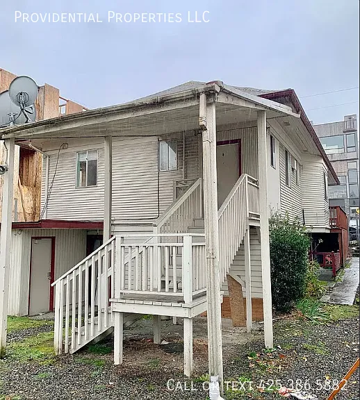 2468 S College St #B — Photo 9
