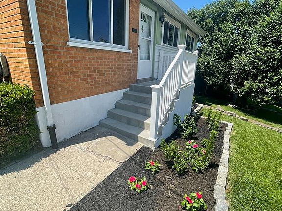5th image of 2167 Faywood Ave