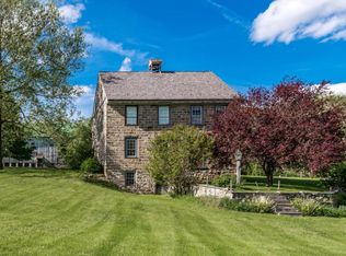 405 Peters Rd, New Holland, PA 17529