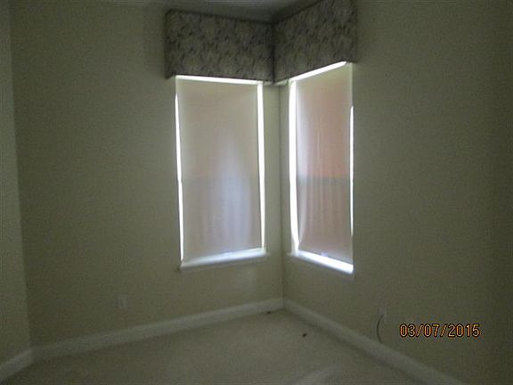 3rd image of 5302 Shoreline Cir