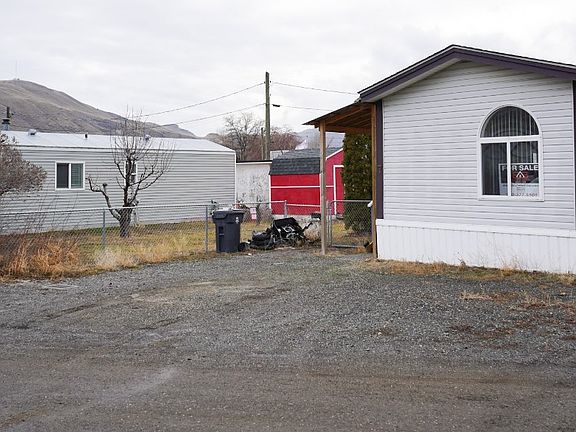 2nd image of 1321 Old Cariboo Rd #7