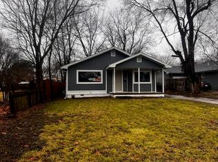 1017 N Warren Ave, Springfield, MO 65802