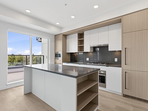 2nd image of 2268 Broadway E #501