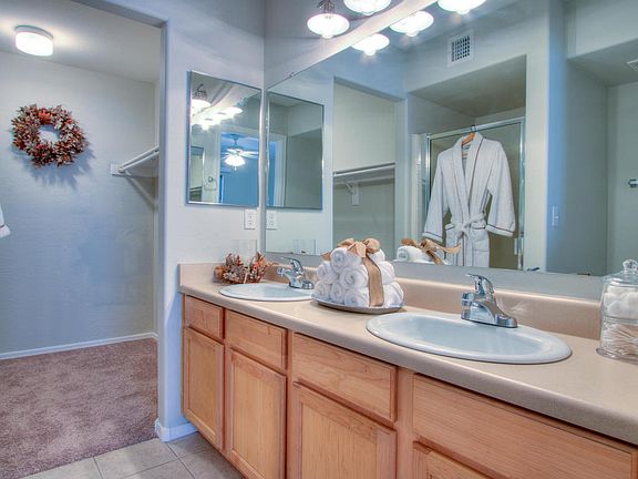4th image of 3301 E Earll Dr Unit 213