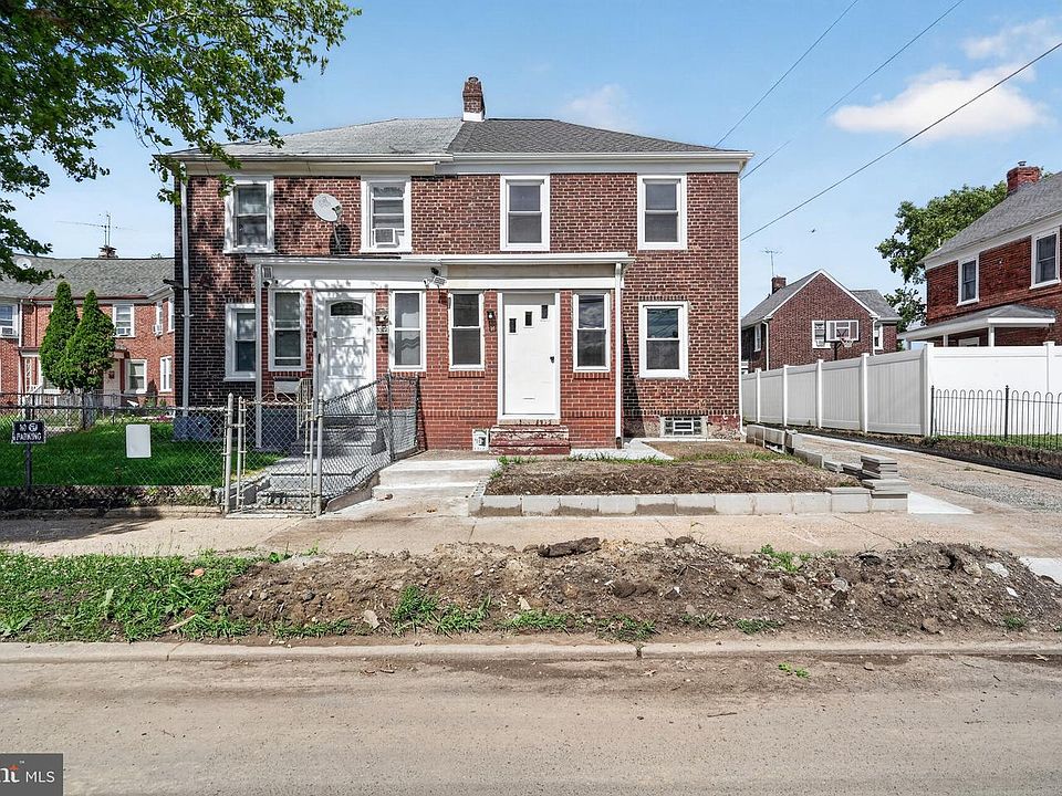 1st image of 3044 N Merrimac Rd