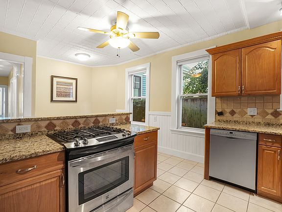 4th image of 83 Green St #1