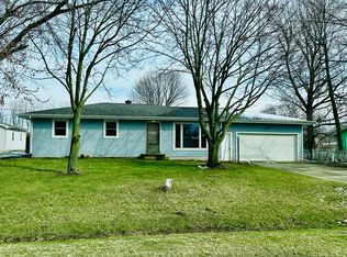 665 O'Brien Dr, Benton Harbor, MI 49022