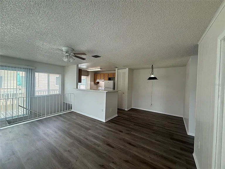 1101 Spring Meadow Dr #1101 — Photo 7