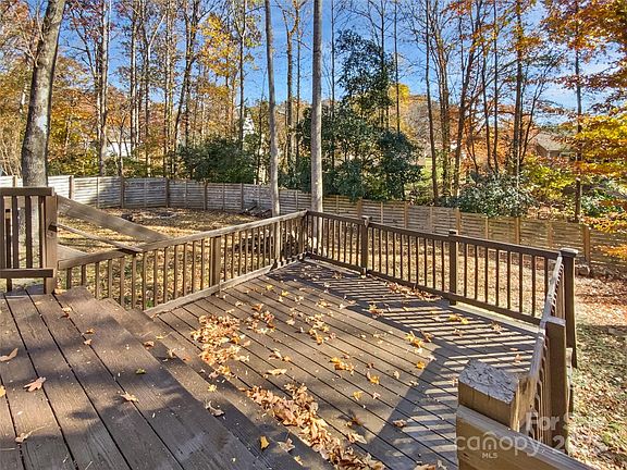 5th image of 12732 Sulgrave Dr