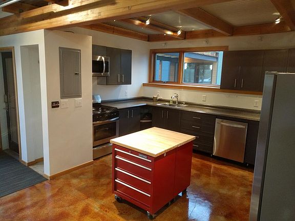 Studio kitchen