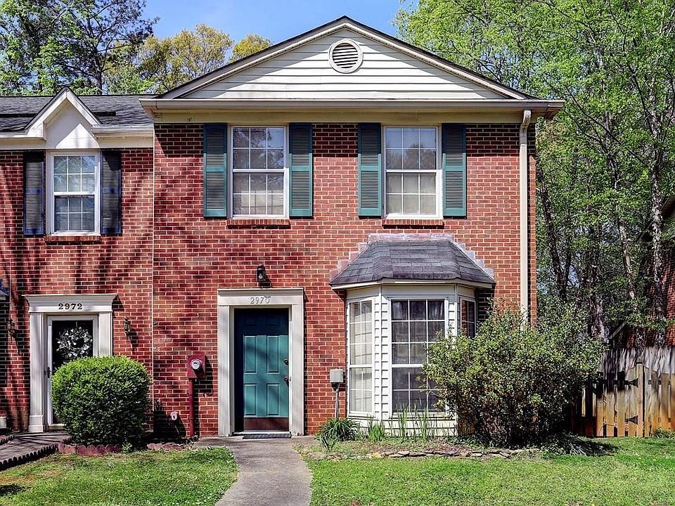 1st image of 2970 Lexington Trace Dr SE