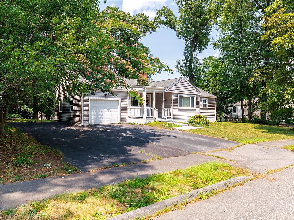 1st image of 13 Curley Dr