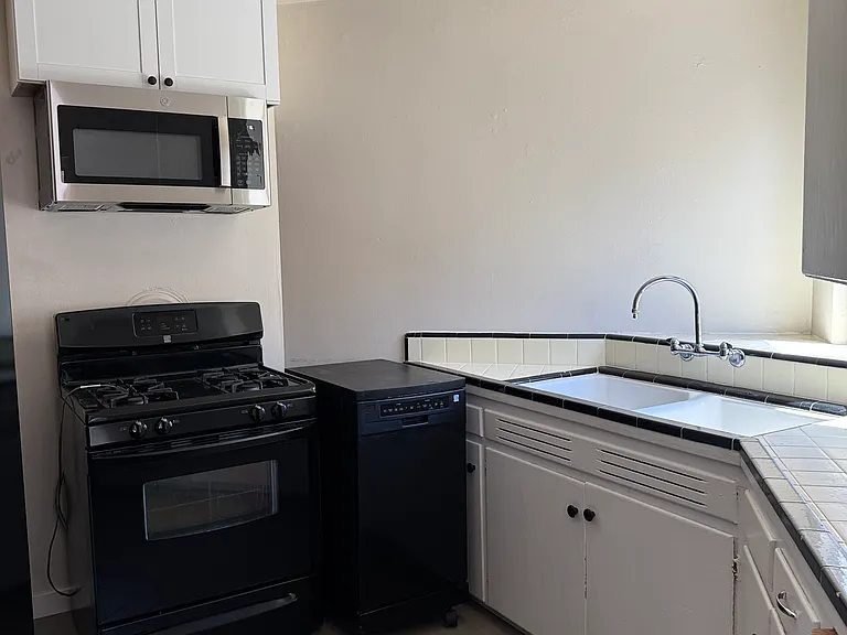 175 W I St #2 — Photo 34