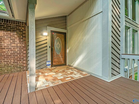 3rd image of 7716 Oakridge Dr SE