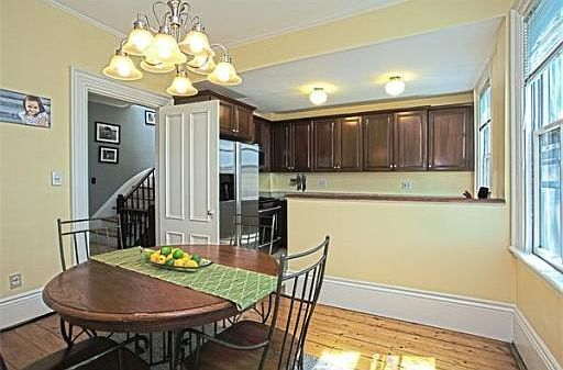4th image of 2 Lawnwood Pl