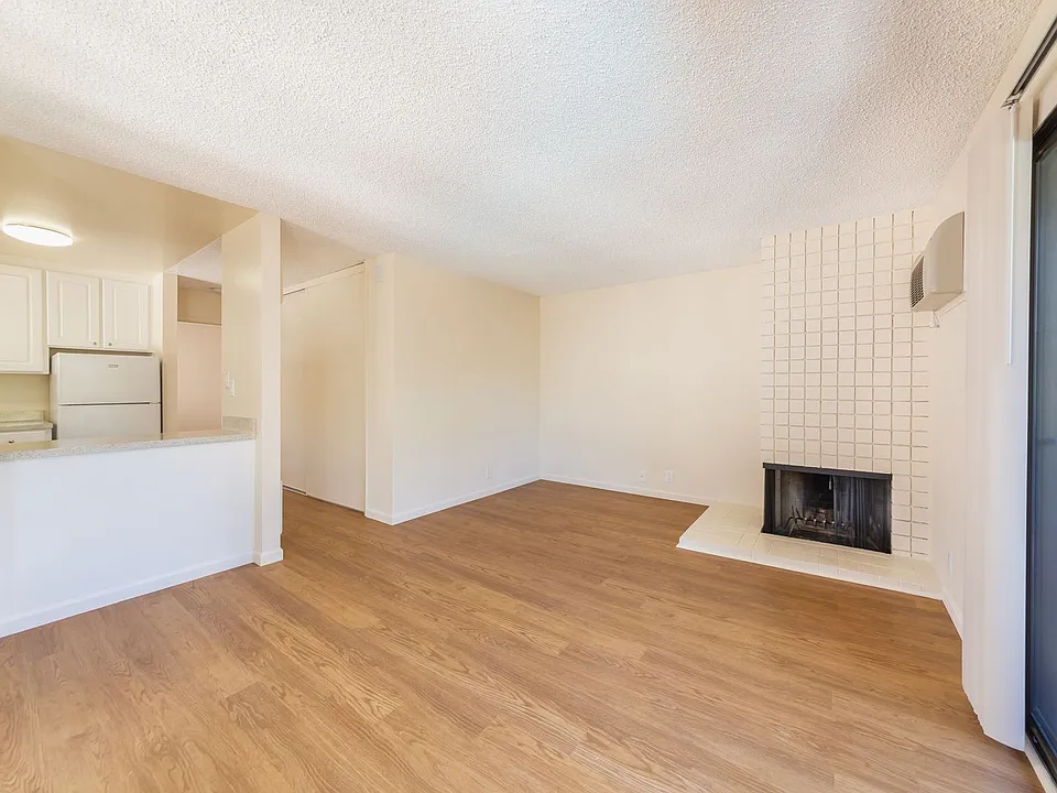 Camelback North Apartments CNM