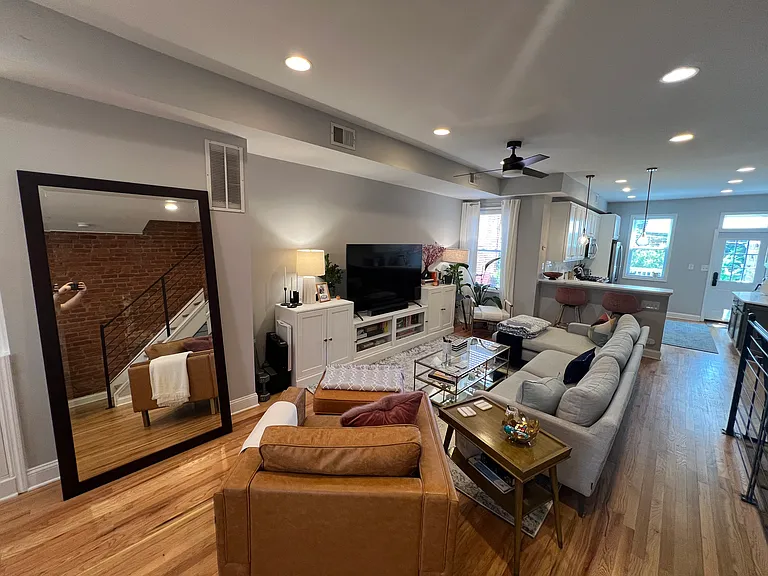 3635 11th St NW — Photo 3