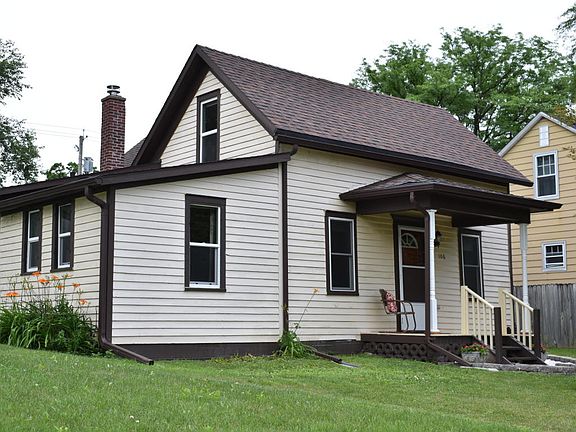 2nd image of 106 N Linn St