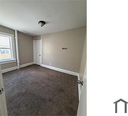 1131 Montrose Ave — Photo 10