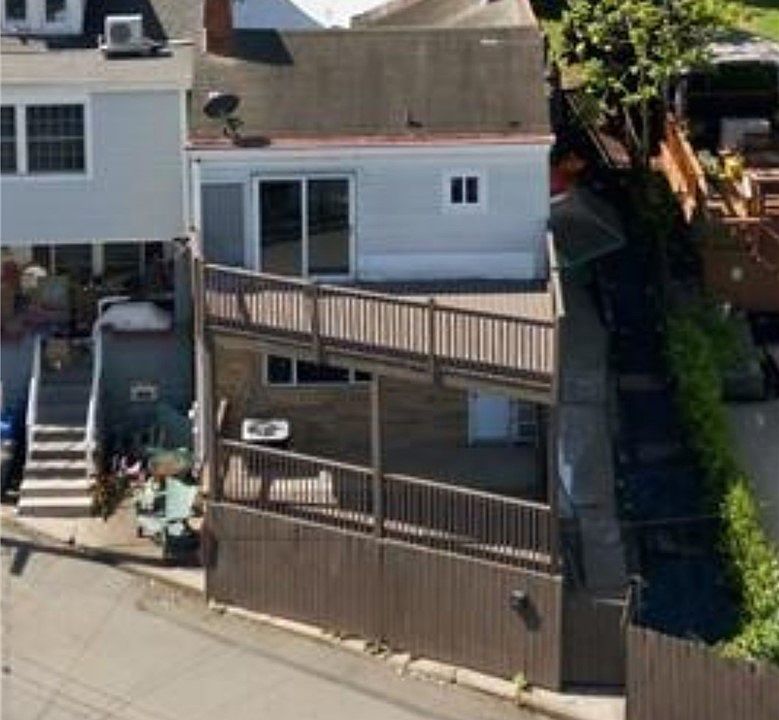 1st image of 2618 Sumner St