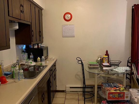5th image of 1749 Oakdale Ave APT 3