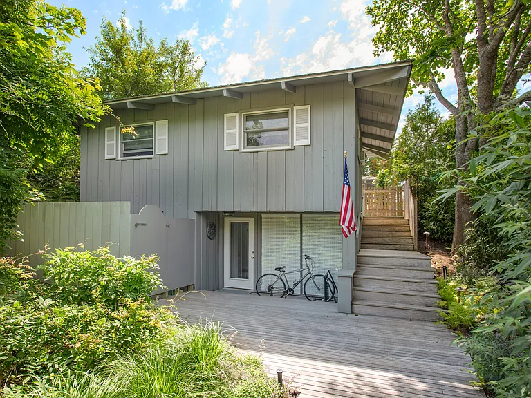 62 Devon Rd — Photo 18
