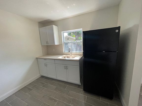 4th image of 1529 Sadlon Ave #C