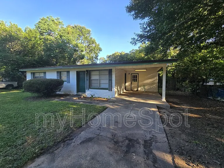 916 Twinbrook Ave — Photo 2