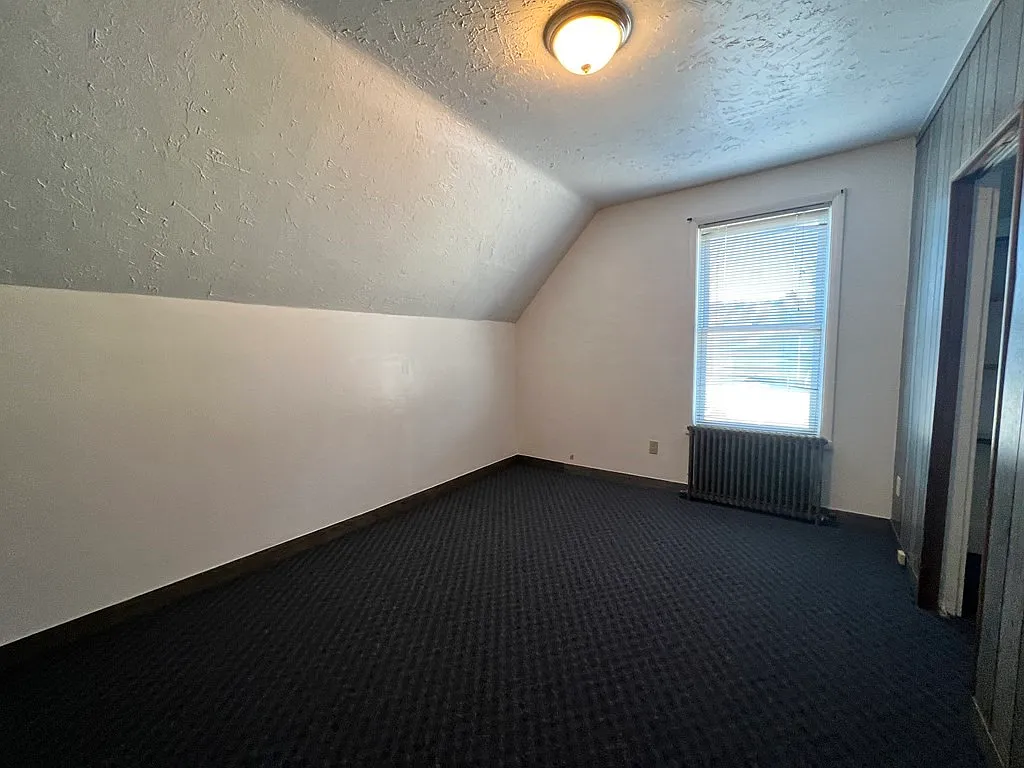 1 bed, 700 sqft, $1,800 — Photo 3