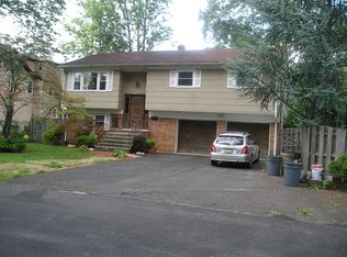 530 Spruce St, Roselle, NJ 07203