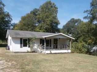 41 Falcon St, Selmer, TN 38375