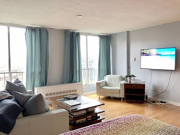 Floor to Ceiling Windows