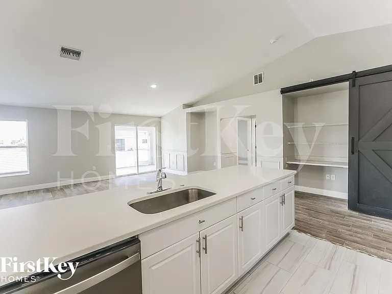 2519 NW 7th St — Photo 9