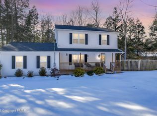 243 Greenwood Dr, Blakeslee, PA 18610