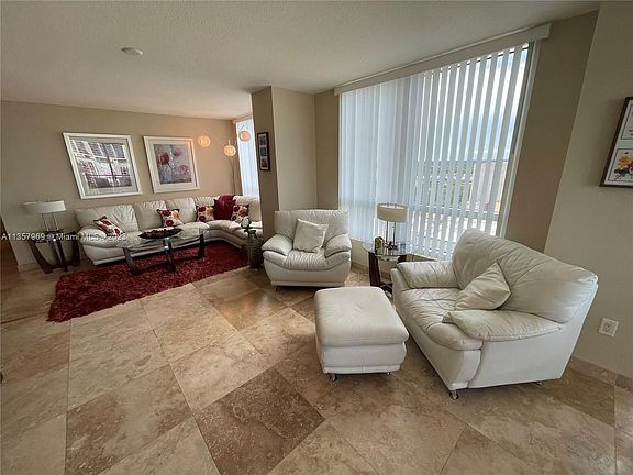 5th image of 610 W Las Olas Blvd APT 1217N
