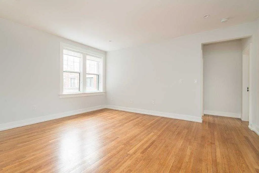 2 bed, $4,000 — Photo 1